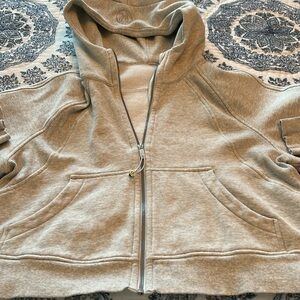 Lululemon cropped Scuba full zip hoodie with pockets M/L